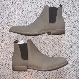 Goodfellow & Co Chelsea boots
